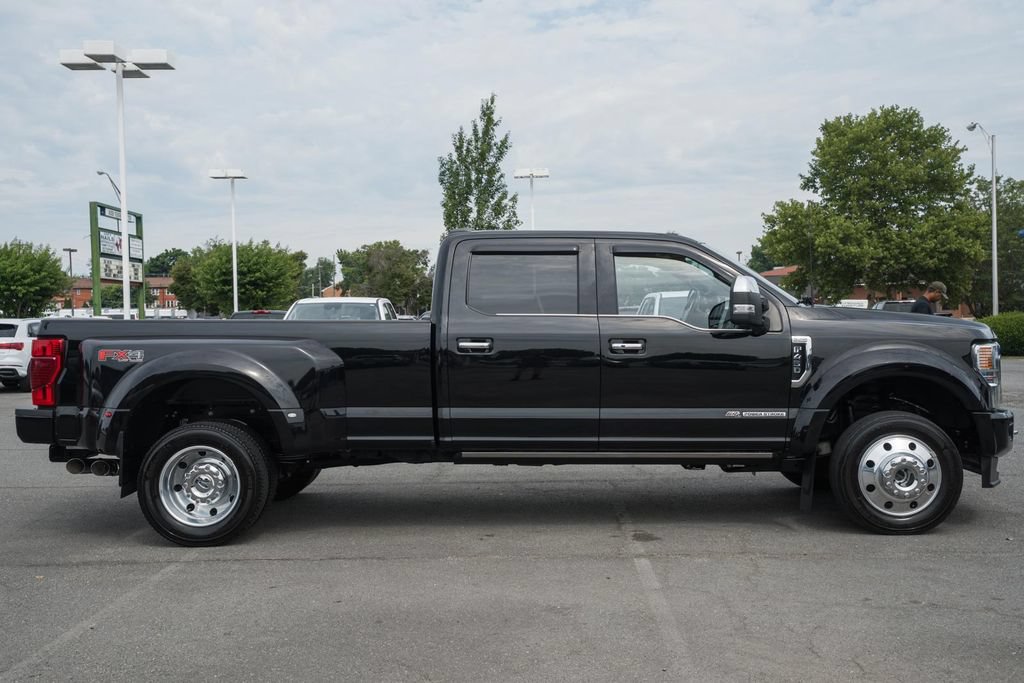 Certified 2022 Ford F450 Platinum w/ FX4 Off-Road Package AWD/4WD image 3