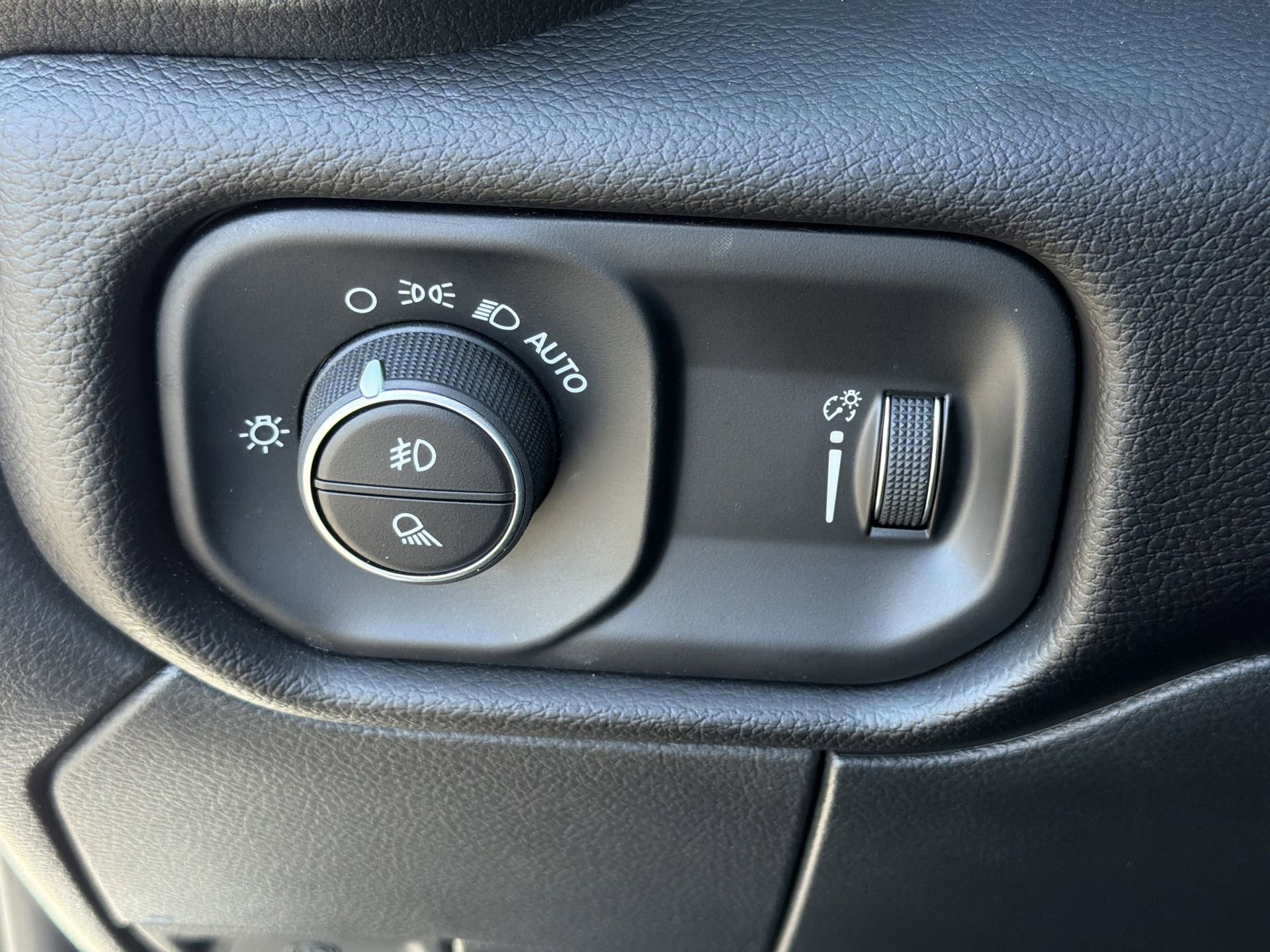 Used 2024 RAM 2500 Big Horn w/ Bed Utility Group image 19