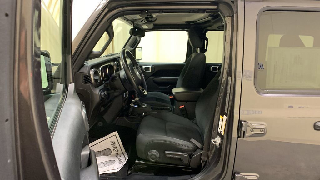 Used 2020 Jeep Wrangler Unlimited Sport S image 27
