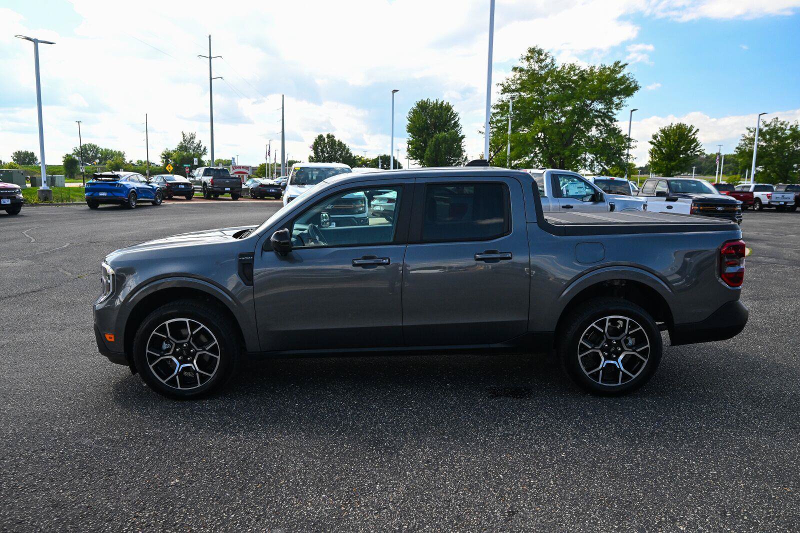 Certified 2026 Ford Maverick Lariat w/ 4K Tow Package AWD/4WD image 8