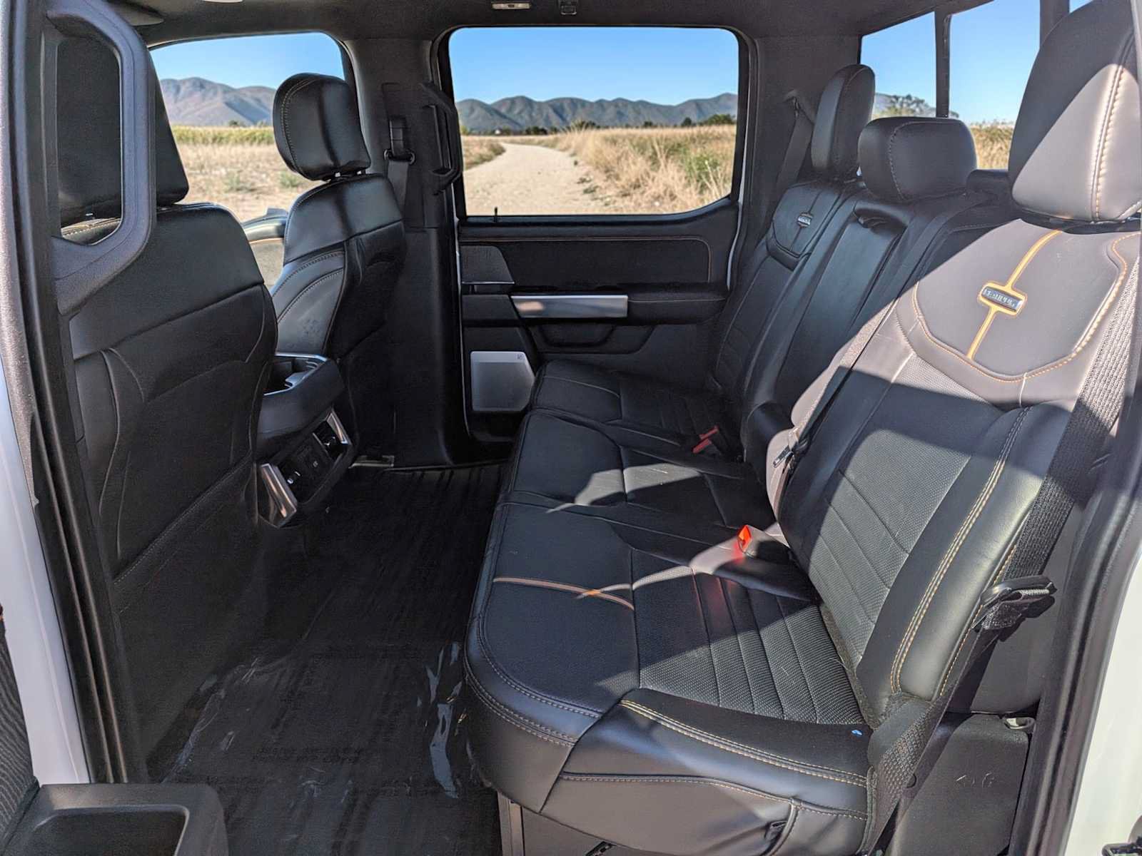 Certified 2024 Ford F350 Platinum w/ FX4 Off-Road Package AWD/4WD image 16
