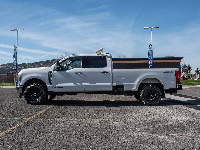 Certified 2025 Ford F350 XLT AWD/4WD image 9