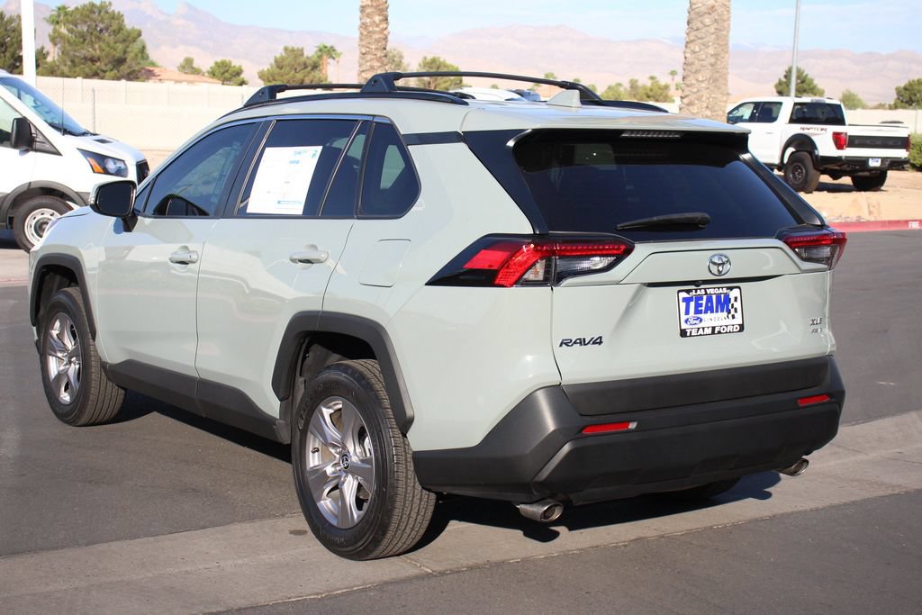 Used 2023 Toyota RAV4 XLE AWD/4WD image 5