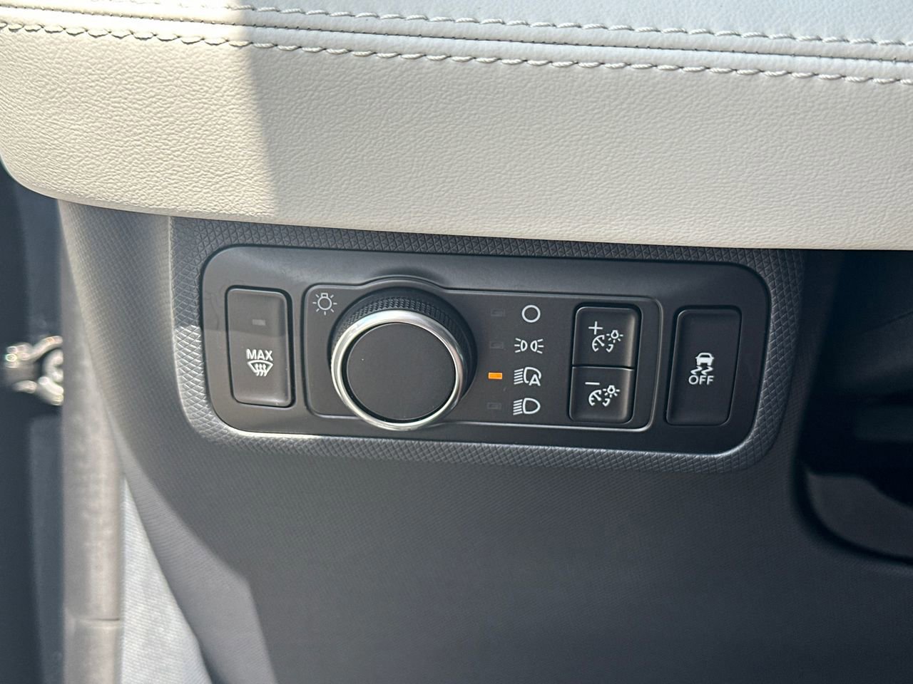 Certified 2025 Ford Mustang Mach-E Premium image 35