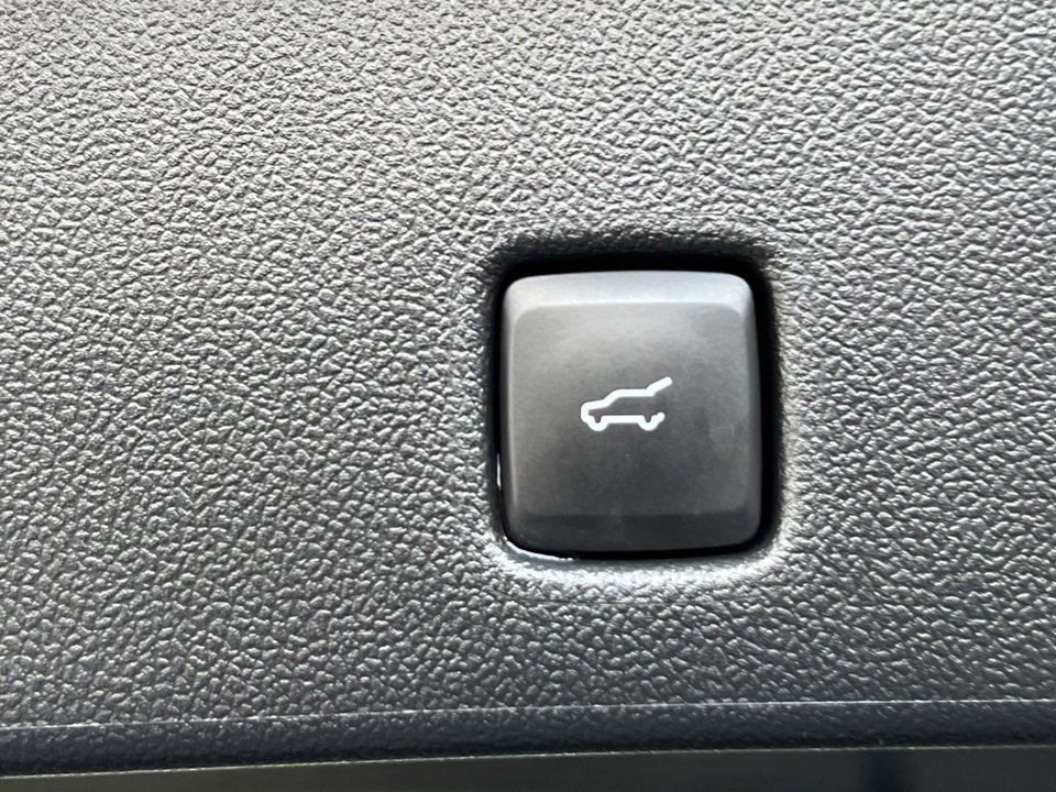 Certified 2023 Ford Escape ST-Line Elite w/ Premium Technology Package image 41