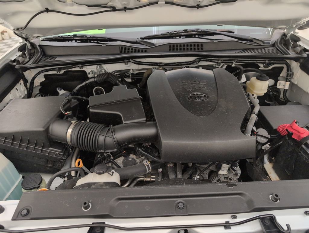 Used 2020 Toyota Tacoma SR5 image 36