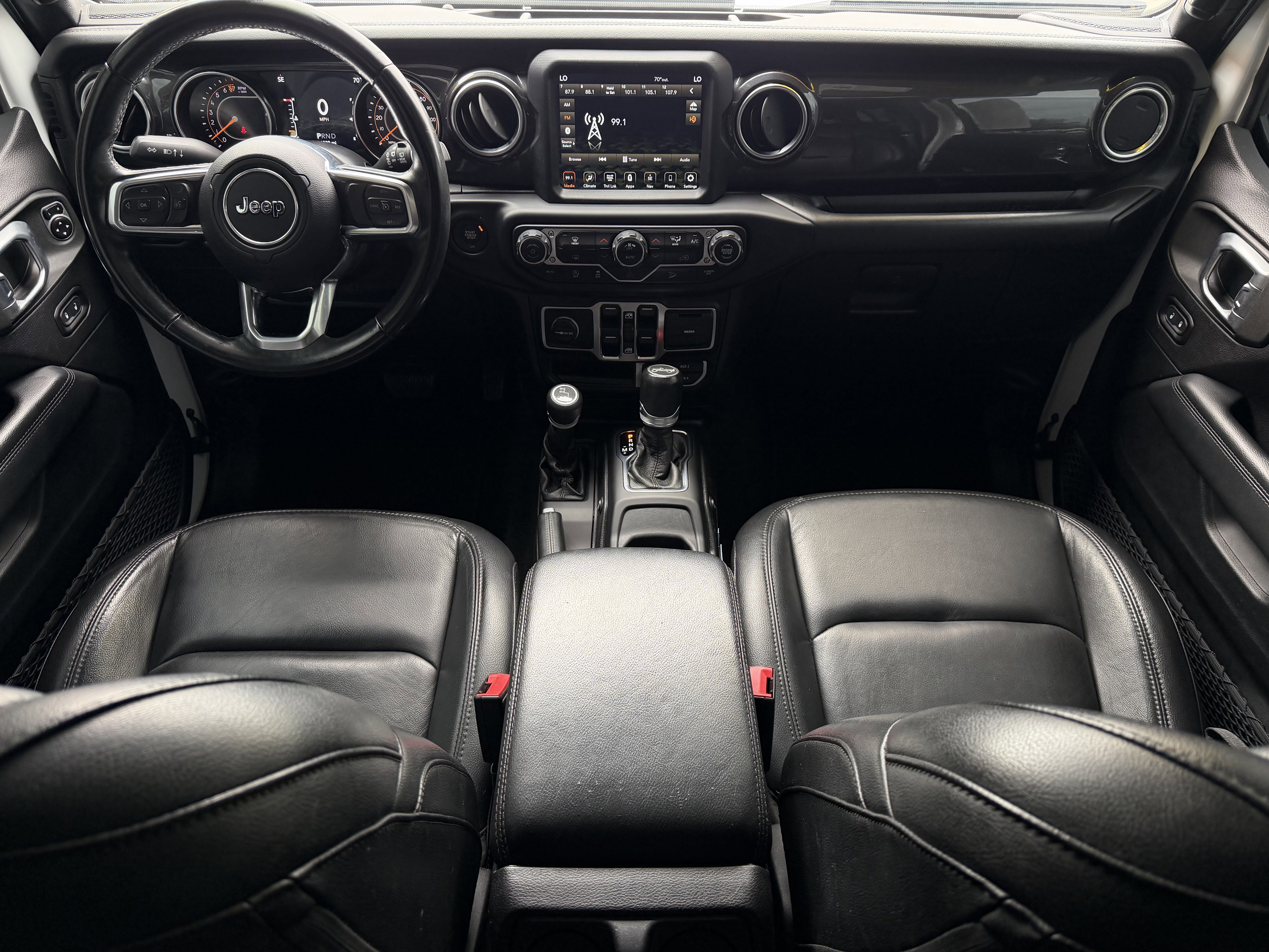 Used 2020 Jeep Wrangler Unlimited Sahara AWD/4WD image 13