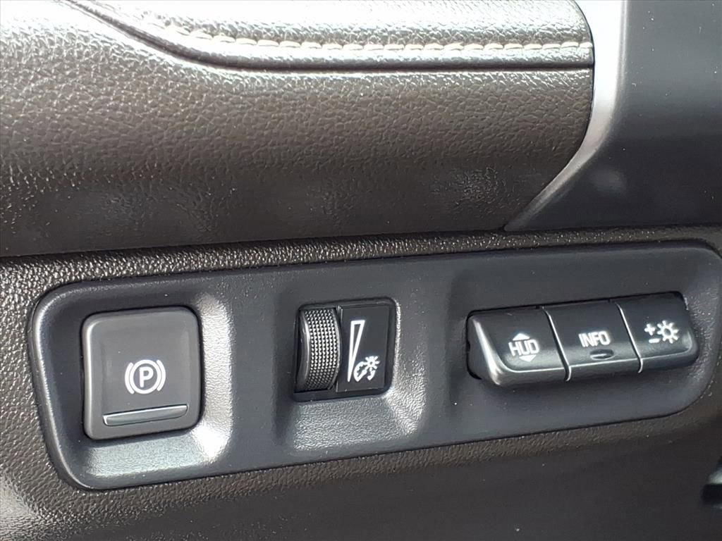 Used 2023 GMC Acadia Denali image 18