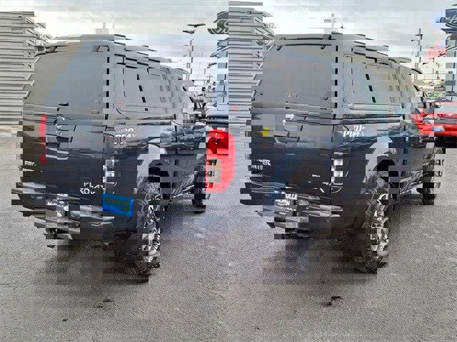 Used 2019 Nissan Frontier PRO-4X image 4