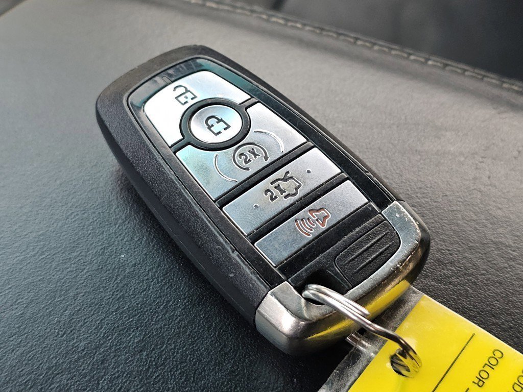 Certified 2018 Ford Explorer Platinum image 35