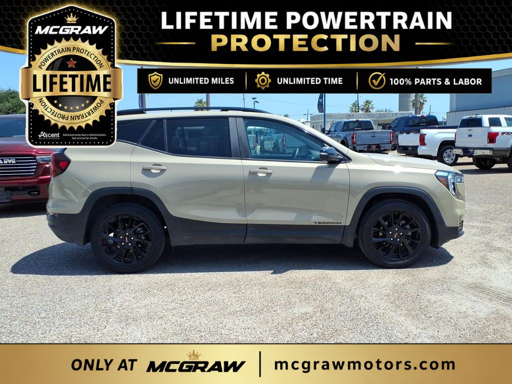 Used 2023 GMC Terrain SLE w/ Elevation Edition FWD image 3