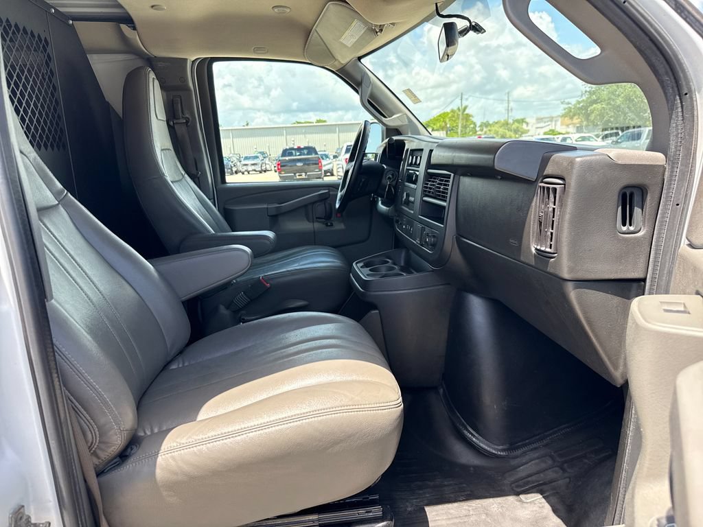 Used 2022 Chevrolet Express 2500 w/ Driver Convenience Package RWD image 22