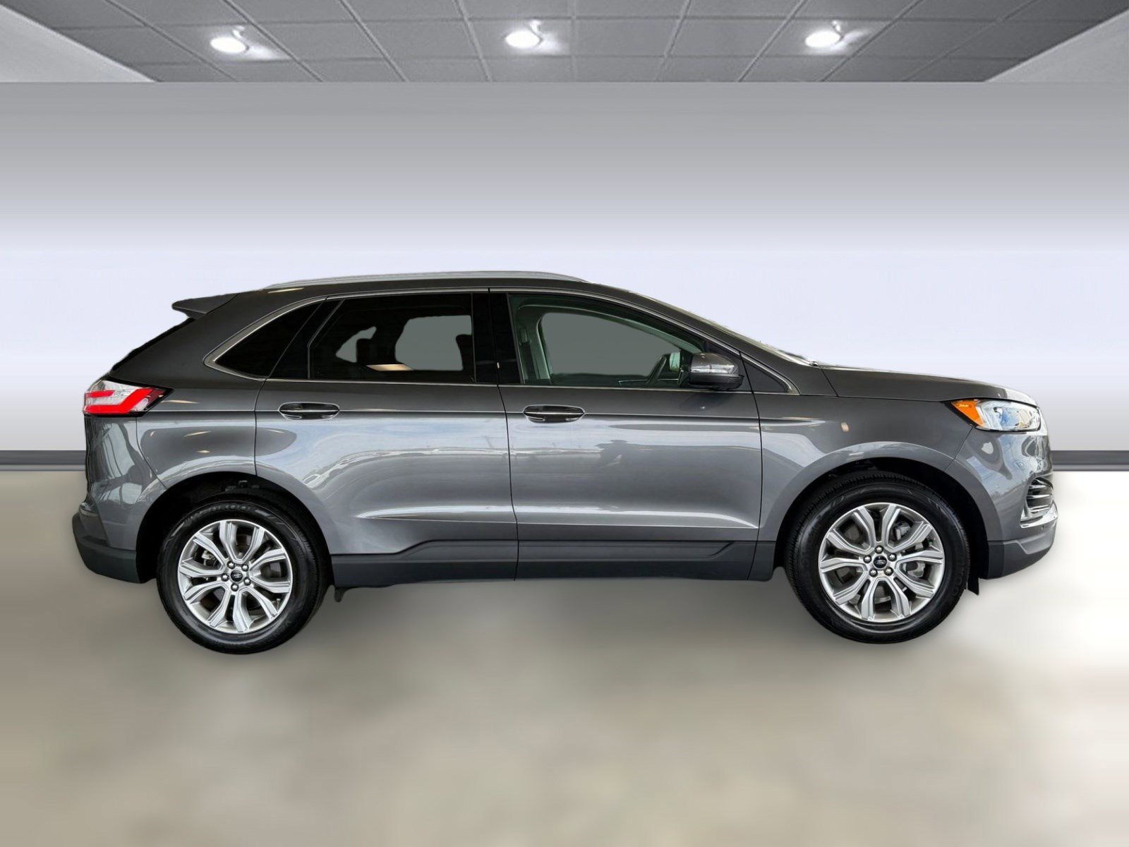 Certified 2024 Ford Edge Titanium image 6