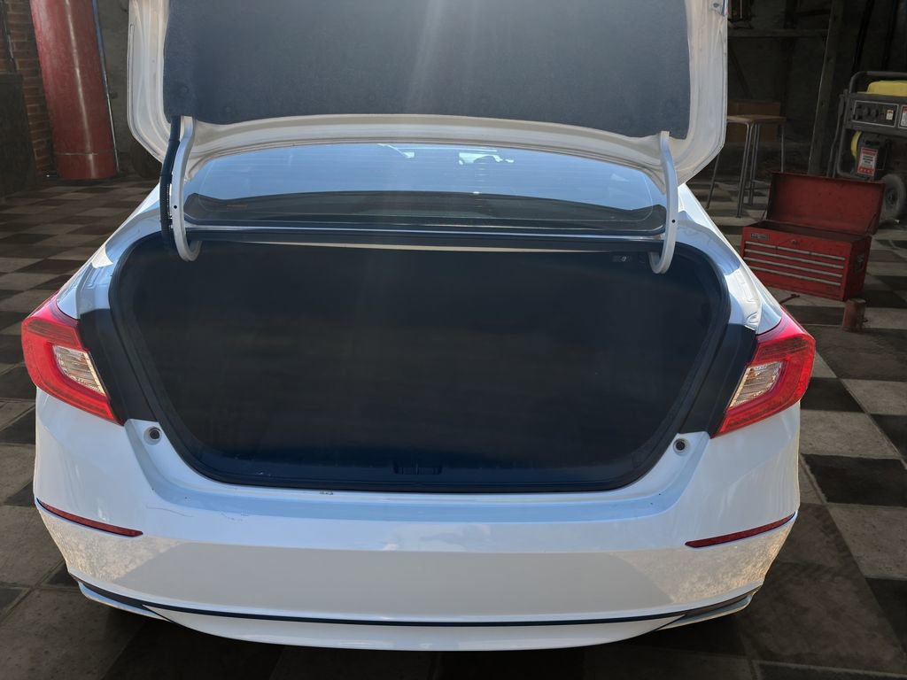 Used 2020 Honda Accord LX image 9