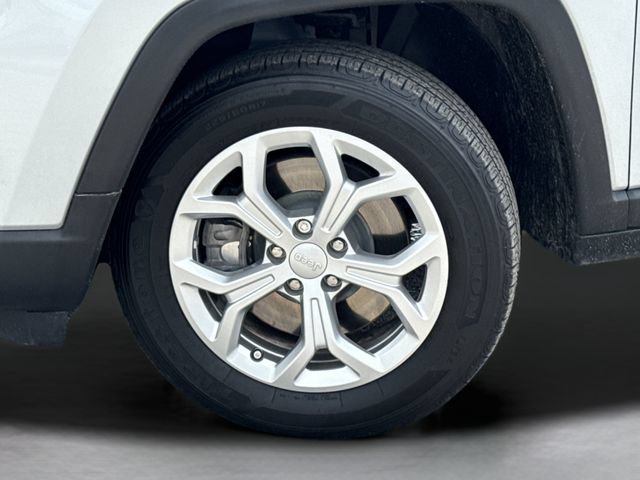 Used 2024 Jeep Compass Sport w/ Mopar Graphics Package AWD/4WD image 45