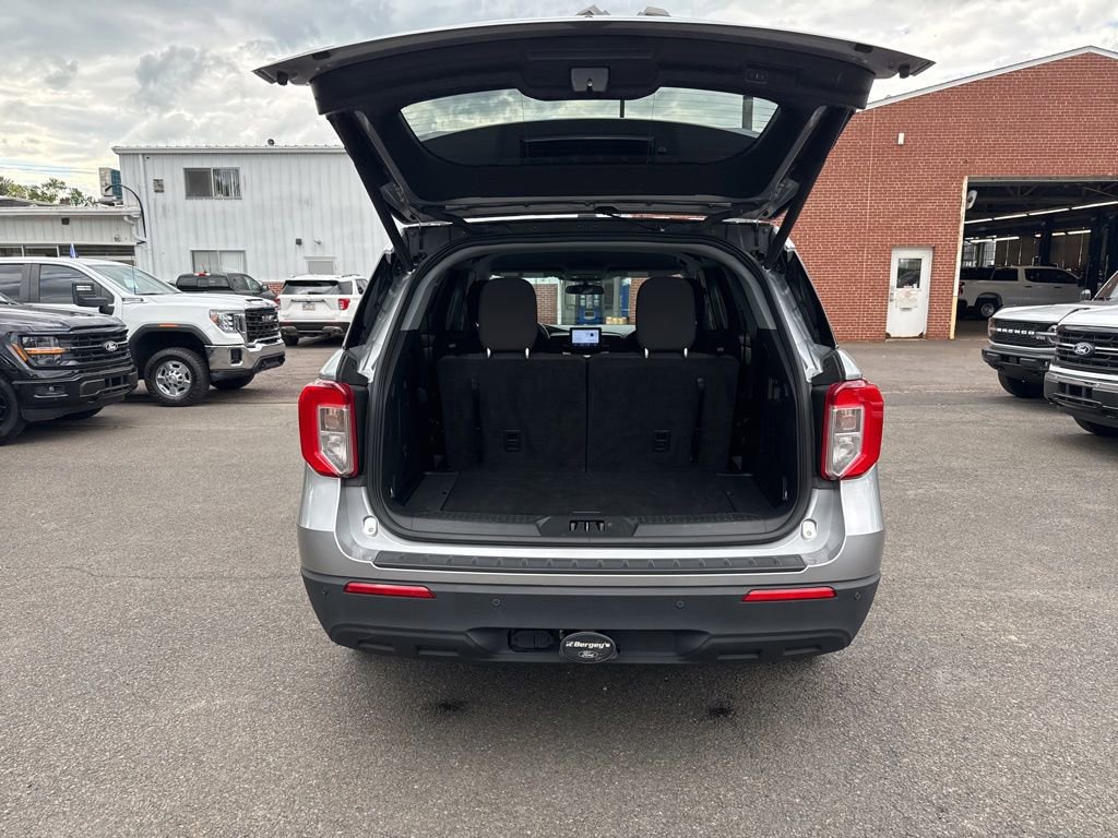 Certified 2023 Ford Explorer XLT w/ Class IV Trailer Tow Package AWD/4WD image 10