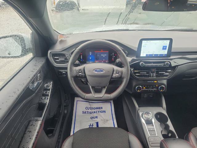 Certified 2025 Ford Escape ST-Line Select AWD/4WD image 13