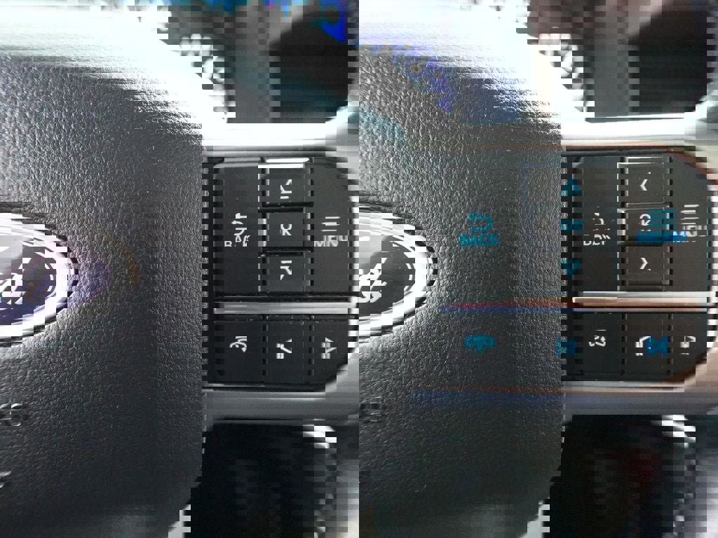 Certified 2024 Ford Expedition Limited image 10