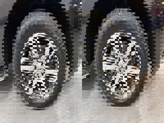 Certified 2023 Ford Expedition Limited image 2