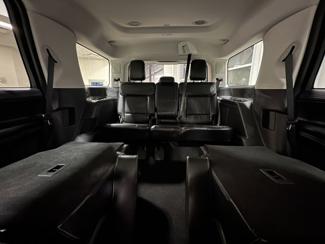 Certified 2025 Ford Expedition Platinum AWD/4WD image 16
