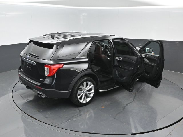 Certified 2024 Ford Explorer Platinum w/ Technology Package AWD/4WD image 28