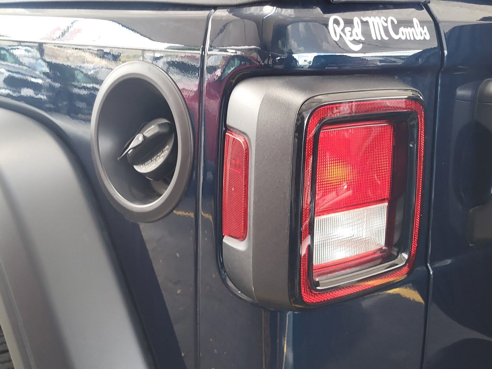 Used 2025 Jeep Wrangler Sport image 9