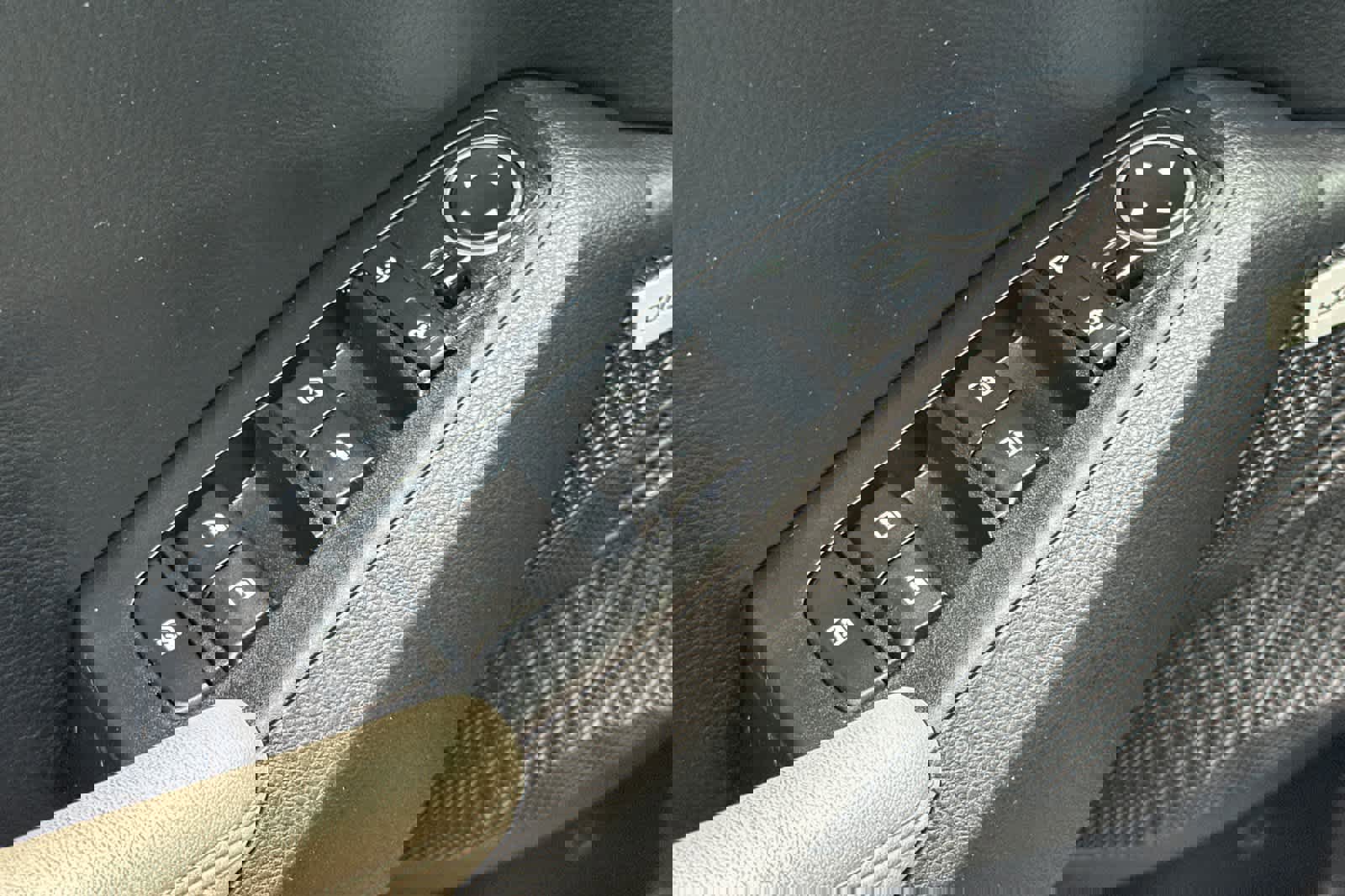 Used 2021 Kia Seltos SX image 13