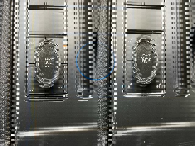 Certified 2023 Ford Expedition XLT image 22