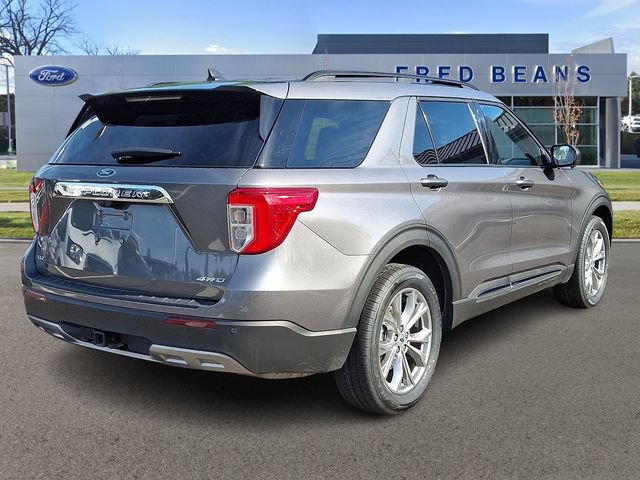Certified 2023 Ford Explorer XLT w/ Equipment Group 202A AWD/4WD image 7