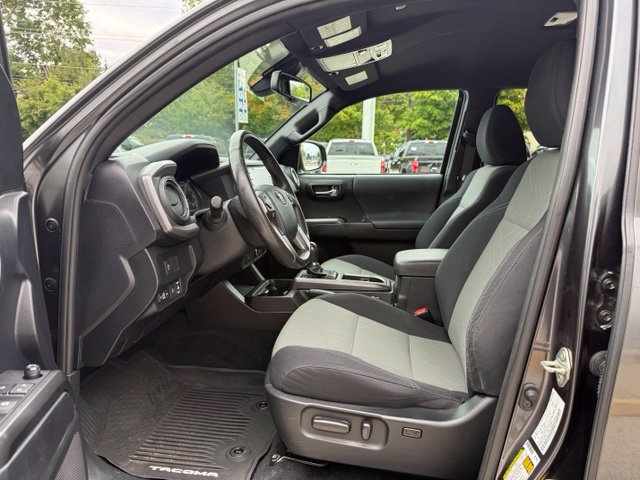 Used 2020 Toyota Tacoma 4x4 Double Cab image 21