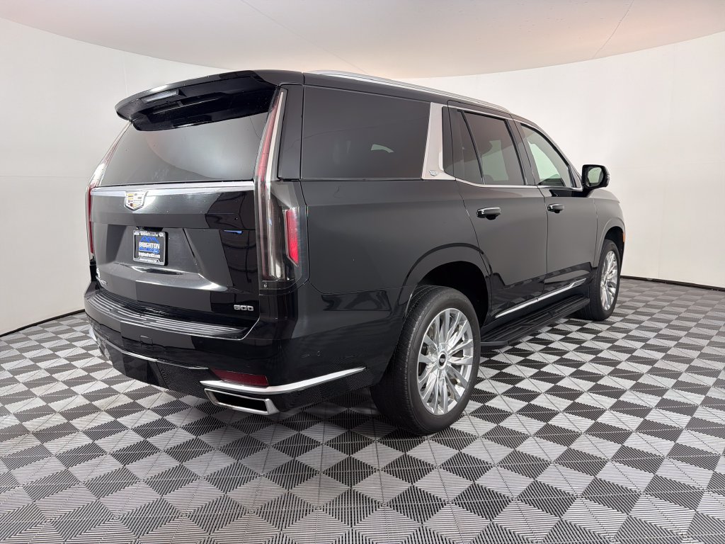 Used 2024 Cadillac Escalade Premium Luxury AWD/4WD image 3