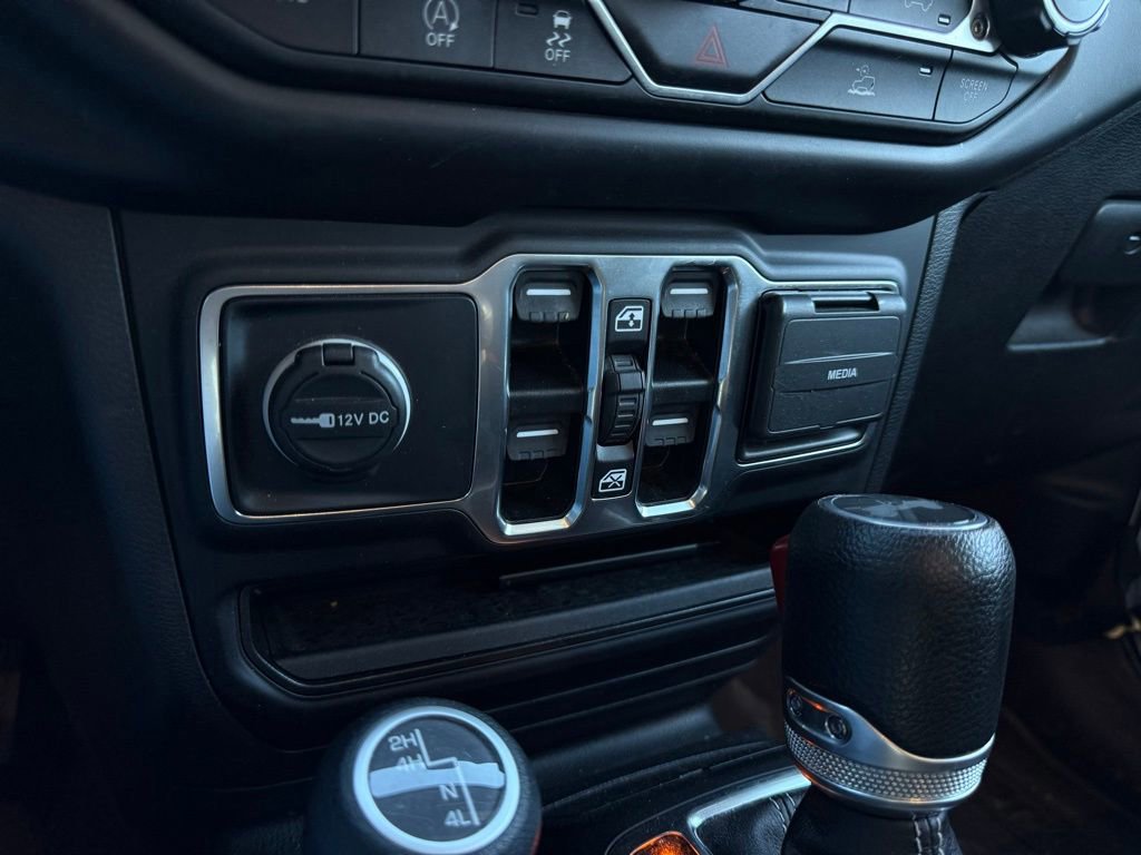 Used 2023 Jeep Wrangler Sahara w/ LED Lighting Group image 19