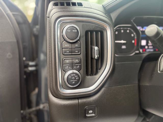 Used 2022 GMC Sierra 1500 Denali AWD/4WD image 16