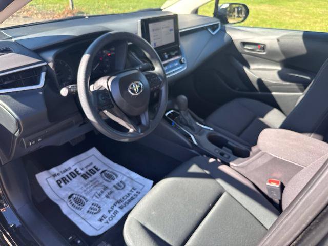 Used 2025 Toyota Corolla LE FWD image 23