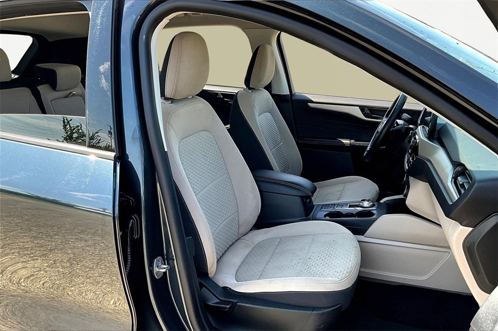 Certified 2022 Ford Escape SE w/ Convenience Package image 9