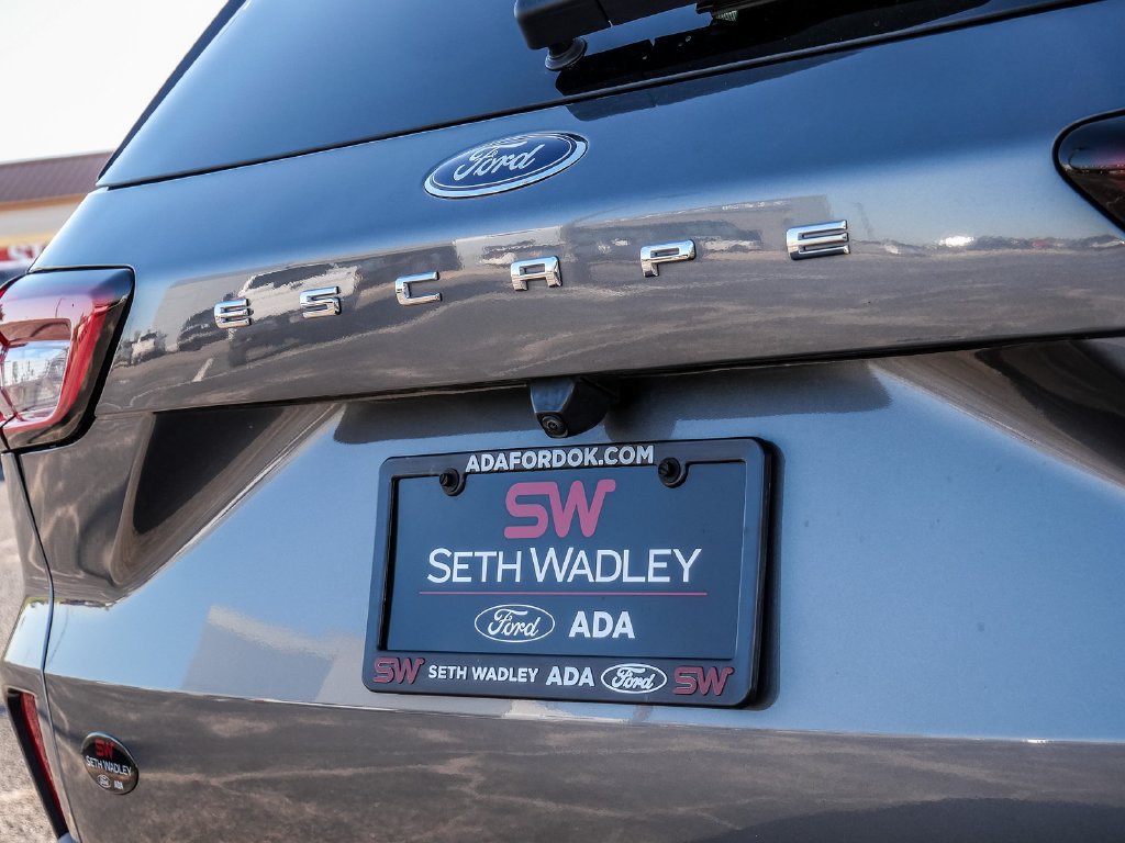 Certified 2025 Ford Escape ST-Line FWD image 11