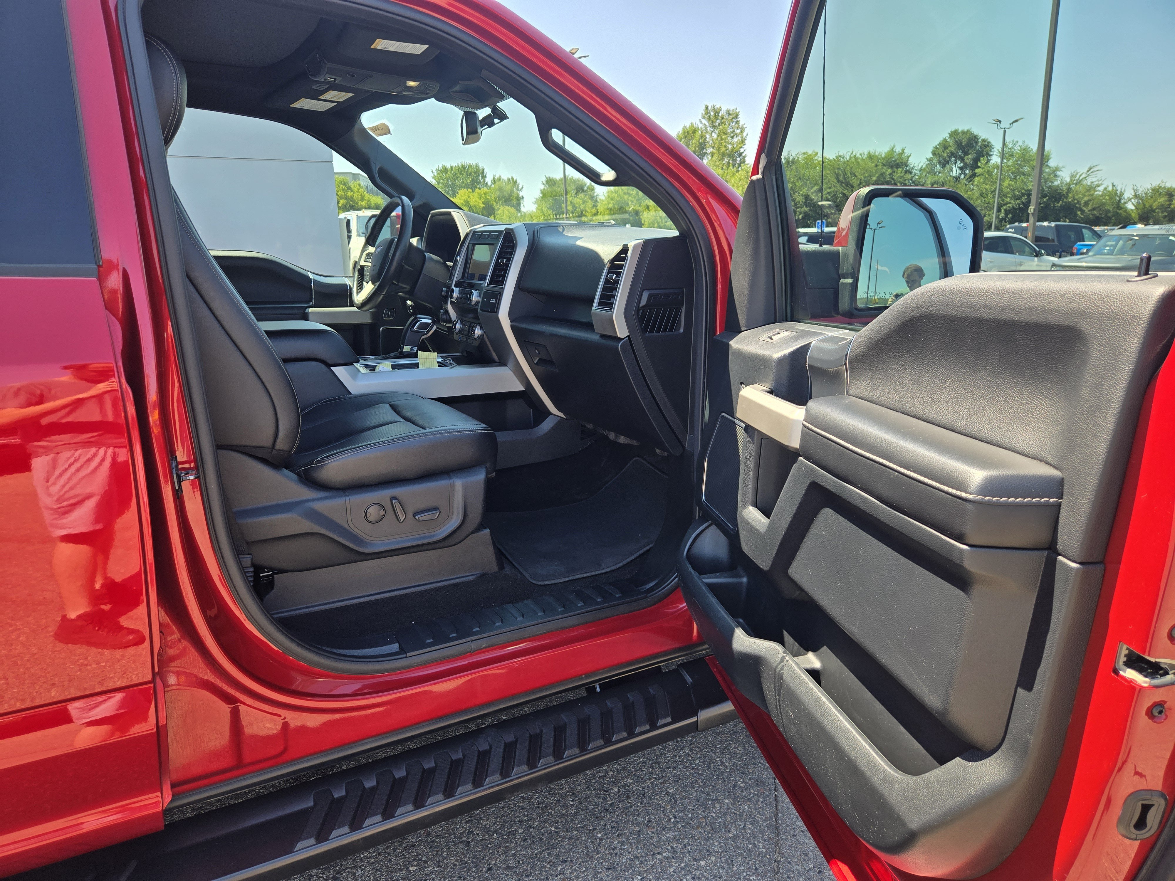 Certified 2020 Ford F150 Lariat w/ Equipment Group 502A Luxury AWD/4WD image 16