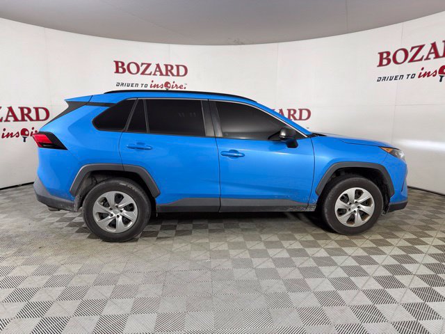 Used 2019 Toyota RAV4 LE FWD image 14