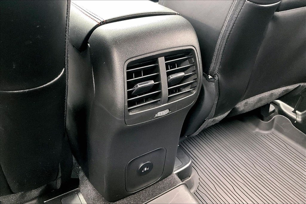Certified 2024 Ford Escape ST-Line w/ Tech Pack #1 AWD/4WD image 33