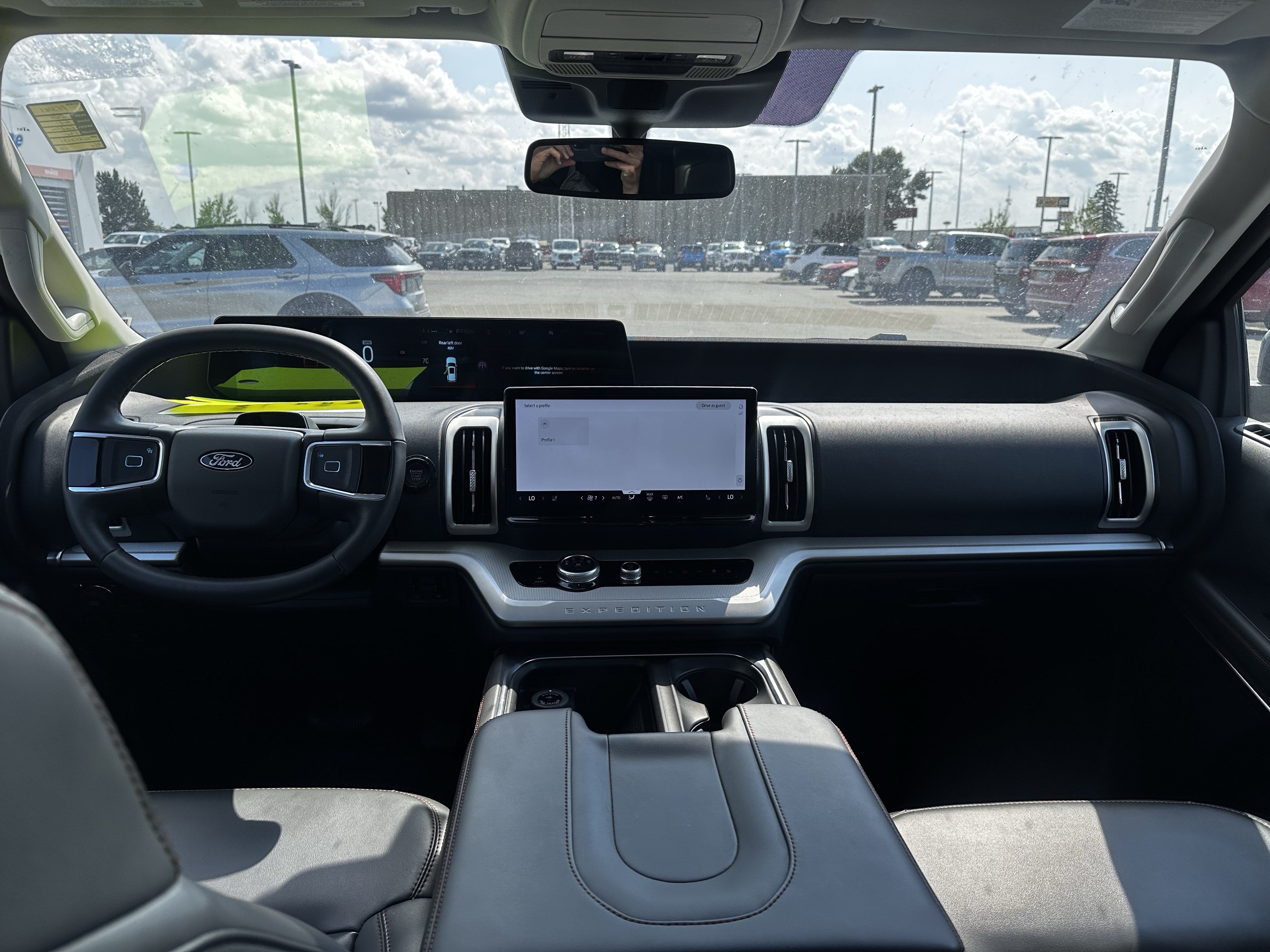 Certified 2025 Ford Expedition Active AWD/4WD image 6