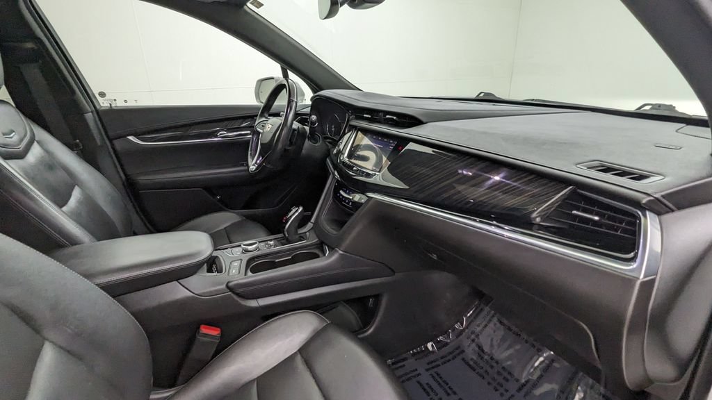 Used 2020 Cadillac XT6 Premium Luxury AWD/4WD image 42