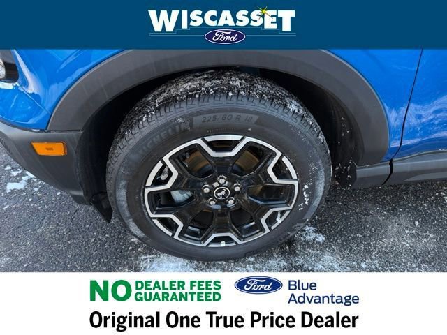 Certified 2025 Ford Bronco Sport Outer Banks w/ Outer Banks Tech Package+ AWD/4WD image 40