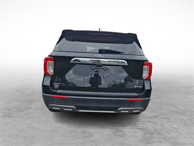 Certified 2022 Ford Explorer XLT w/ Equipment Group 202A image 5