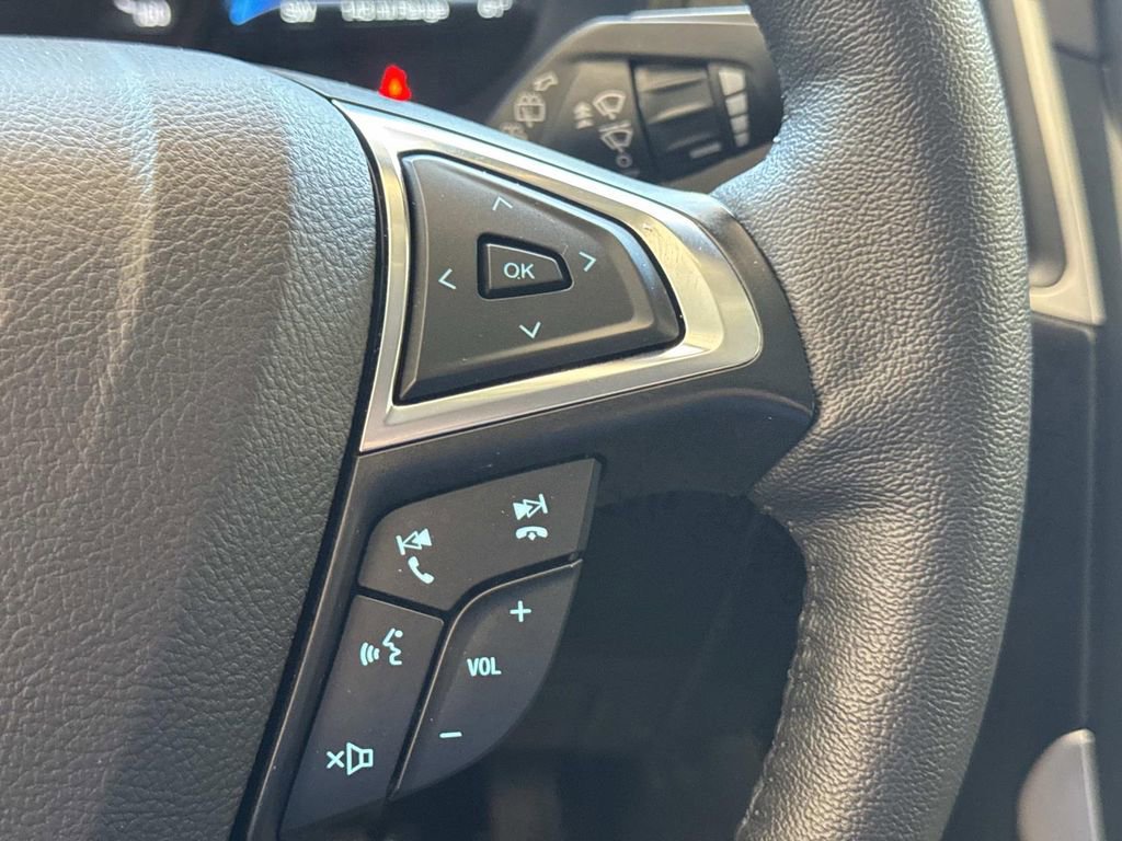 Certified 2024 Ford Edge SEL w/ Convenience Package image 18