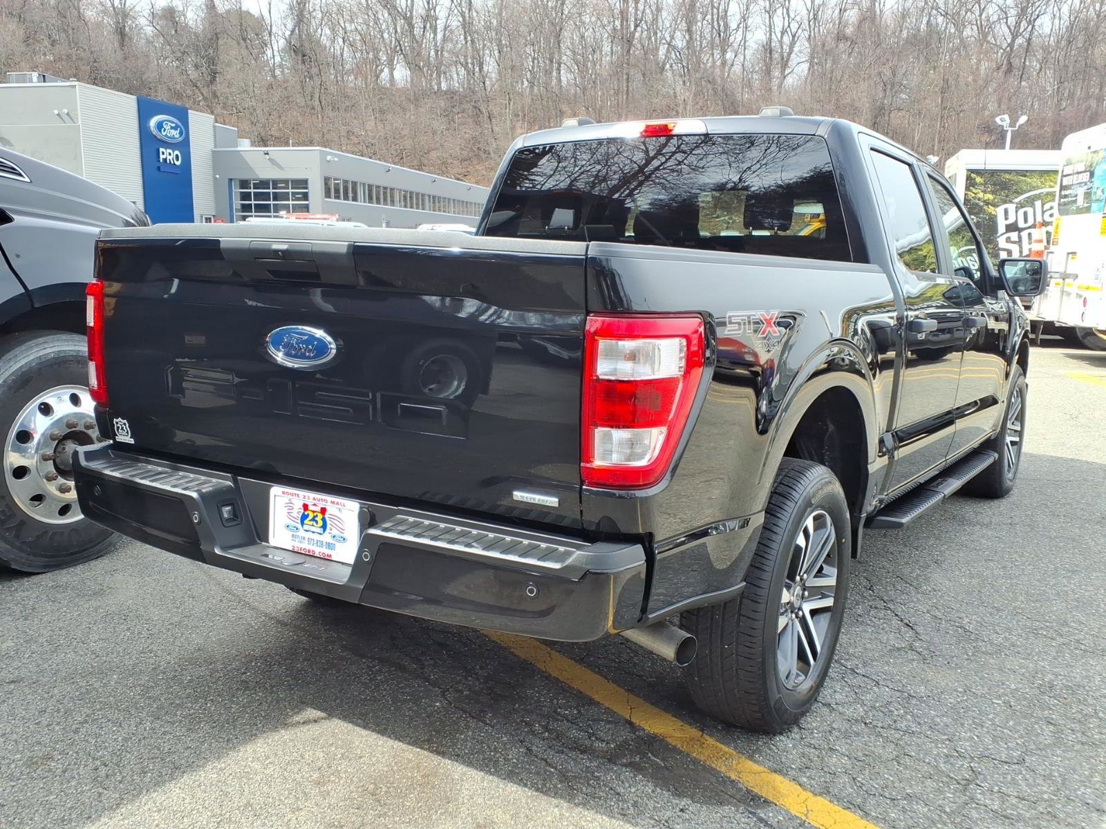 Certified 2022 Ford F150 XL w/ STX Appearance Package AWD/4WD image 8