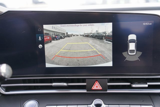 Used 2023 Hyundai Elantra Limited image 14