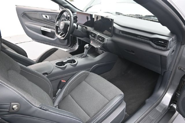 Certified 2024 Ford Mustang Coupe RWD image 30
