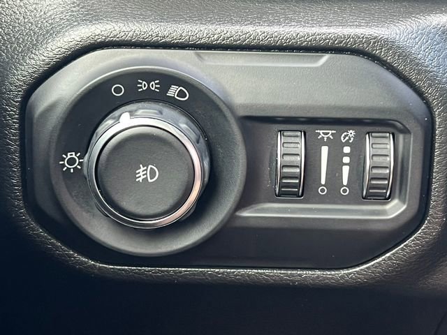 Used 2022 Jeep Wrangler Unlimited Sport AWD/4WD image 16