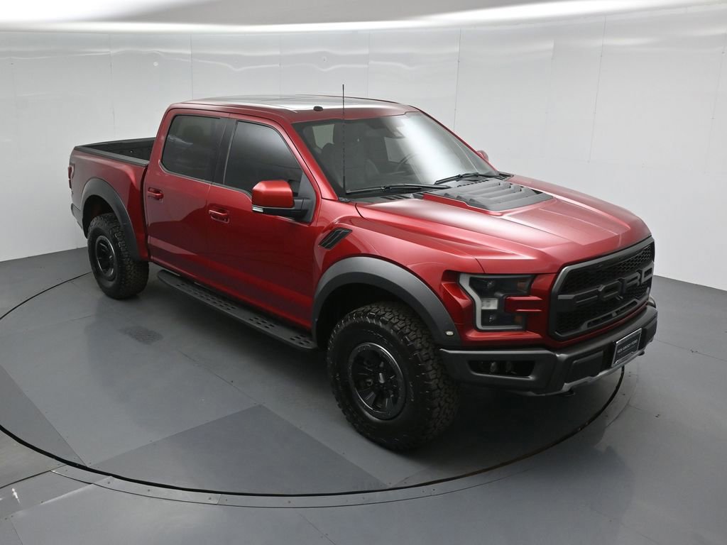 Certified 2017 Ford F150 Raptor w/ Equipment Group 802A Luxury image 4