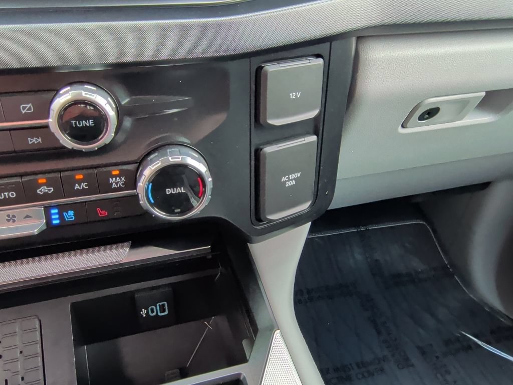 Certified 2024 Ford F250 Limited w/ FX4 Off-Road Package AWD/4WD image 30